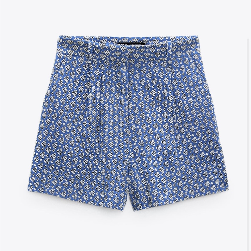 NWT Zara Blue and White Eyelet Shorts - size XS